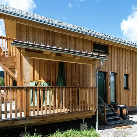 Chalet Chalet Hirsch シャレー ザンクト・ローレンツェン・オプ・ムーラウ